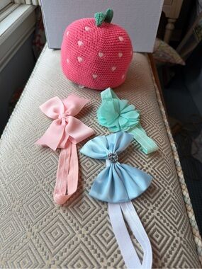 Gap Baby Pink Strawberry Knit Hat and (3) Pastel Bow Headbands 6-12 mo.